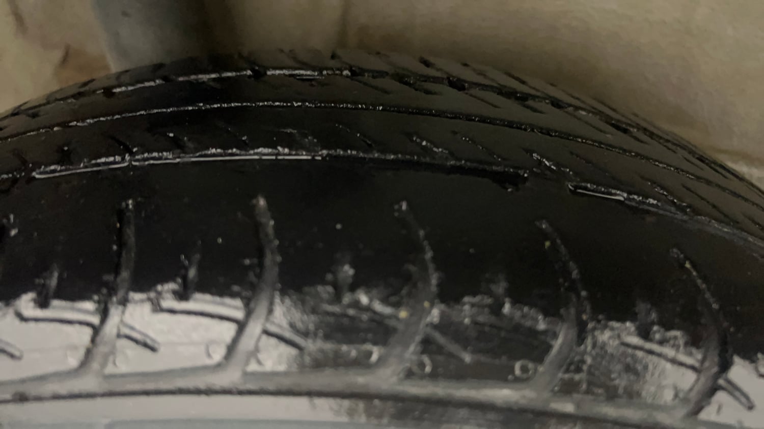 Used 2021 Maruti Suzuki Wagon R 1.0 VXi 1.0 Petrol Manual tyres RIGHT REAR TYRE TREAD VIEW