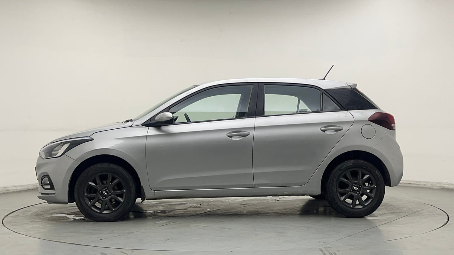 Used 2018 Hyundai Elite i20 Asta 1.2 AT Petrol Automatic exterior LEFT SIDE VIEW