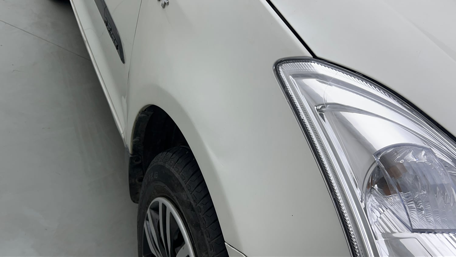 Used 2014 Maruti Suzuki Swift Dzire VXI Petrol Manual dents MINOR SCRATCH