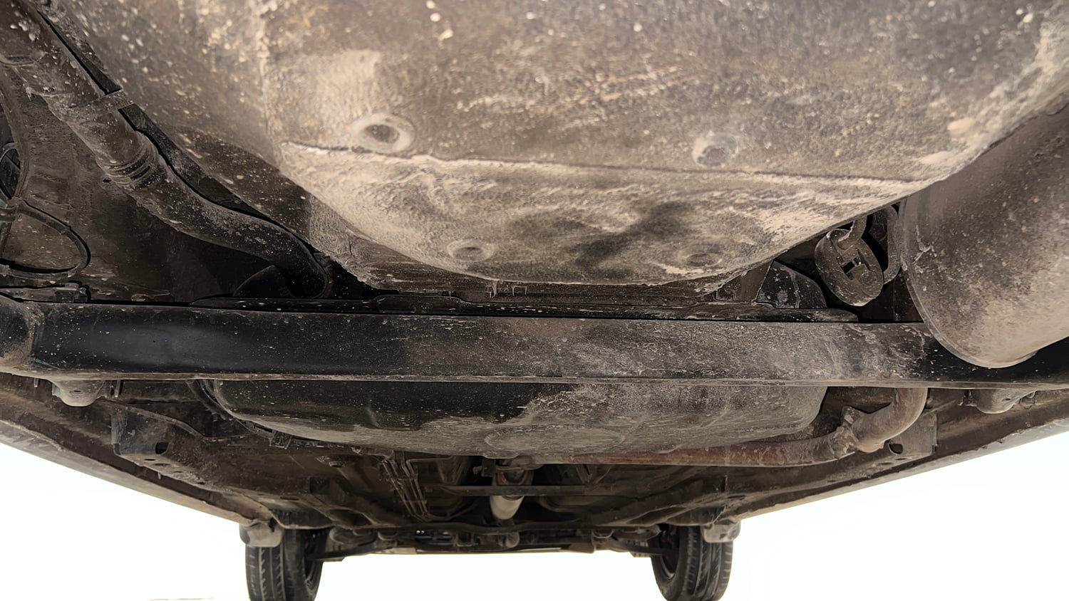 Used 2018 Tata Tiago Revotron XZ w/o Alloy Petrol Manual extra REAR UNDERBODY VIEW (TAKEN FROM REAR)