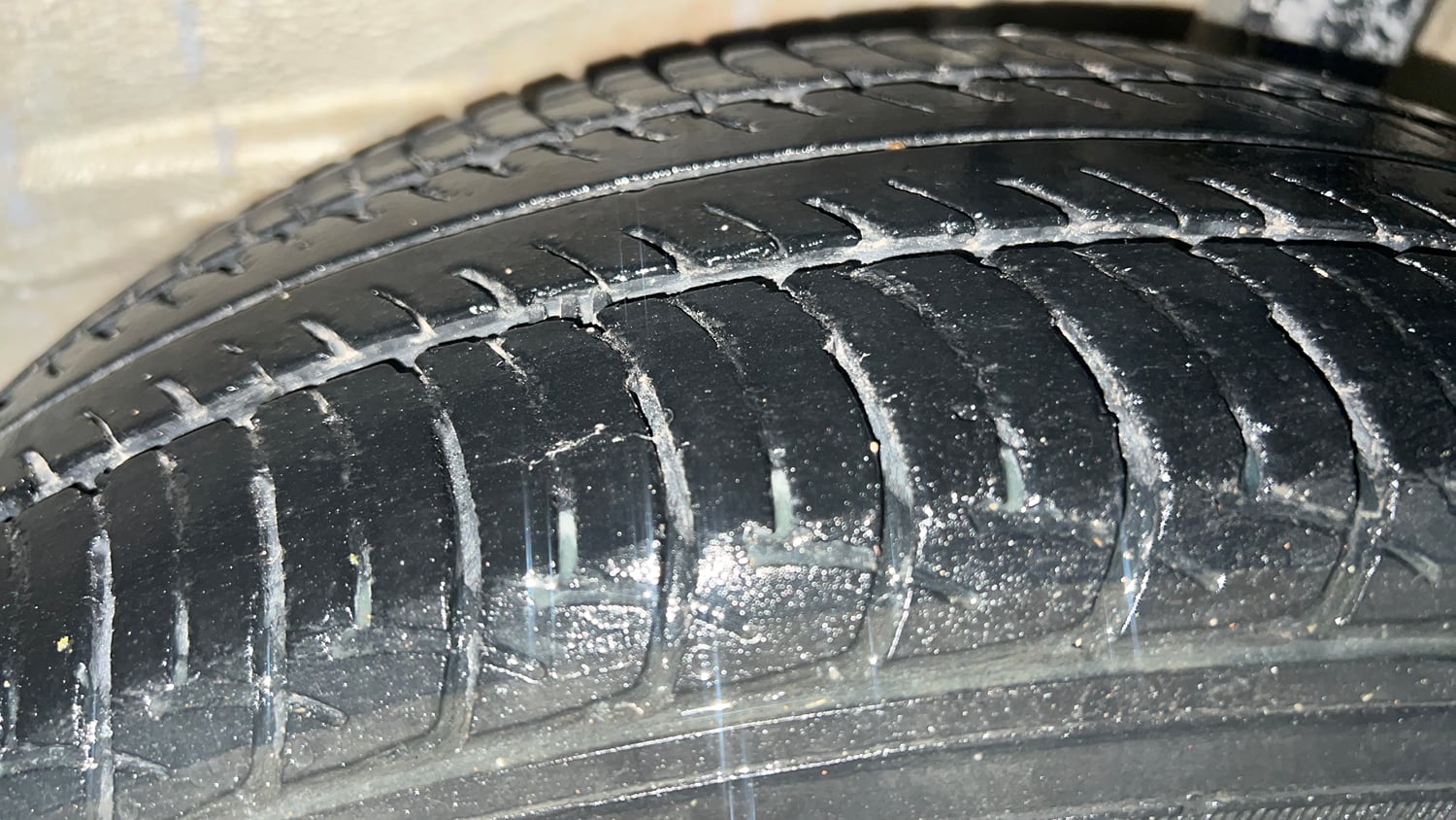 Used 2021 Maruti Suzuki Wagon R 1.0 VXi 1.0 Petrol Manual tyres LEFT REAR TYRE TREAD VIEW