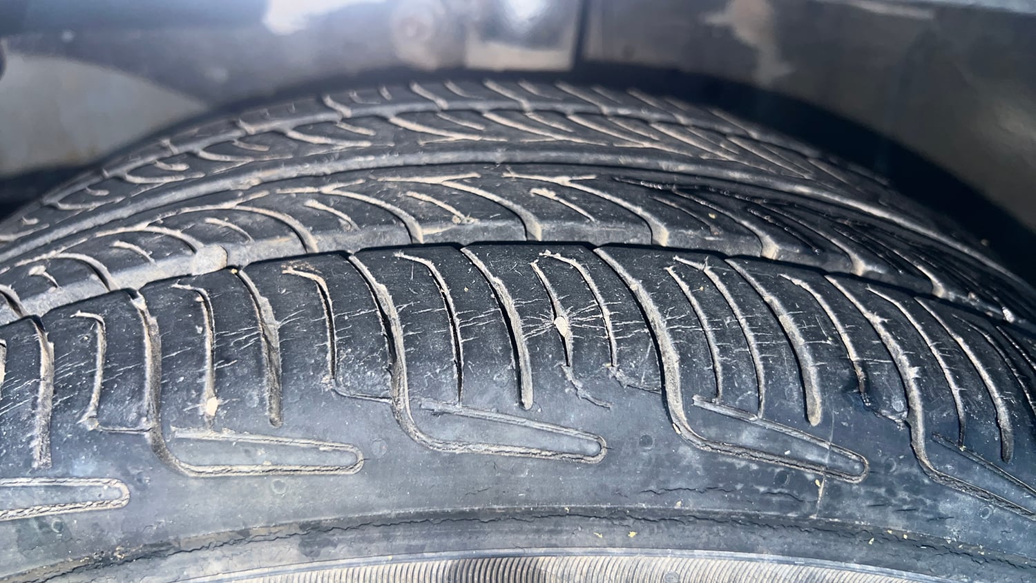 Used 2014 Honda Amaze 1.2 S i-VTEC CNG (Outside Fitted) Cng Manual tyres LEFT FRONT TYRE TREAD VIEW