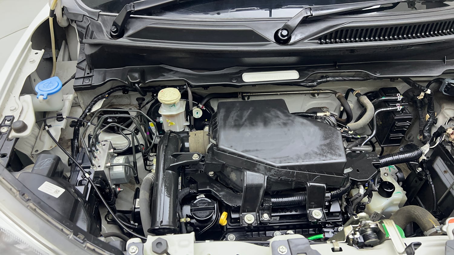 Used 2023 Maruti Suzuki S-Presso VXi Plus (O) AMT Petrol Automatic engine ENGINE RIGHT SIDE VIEW