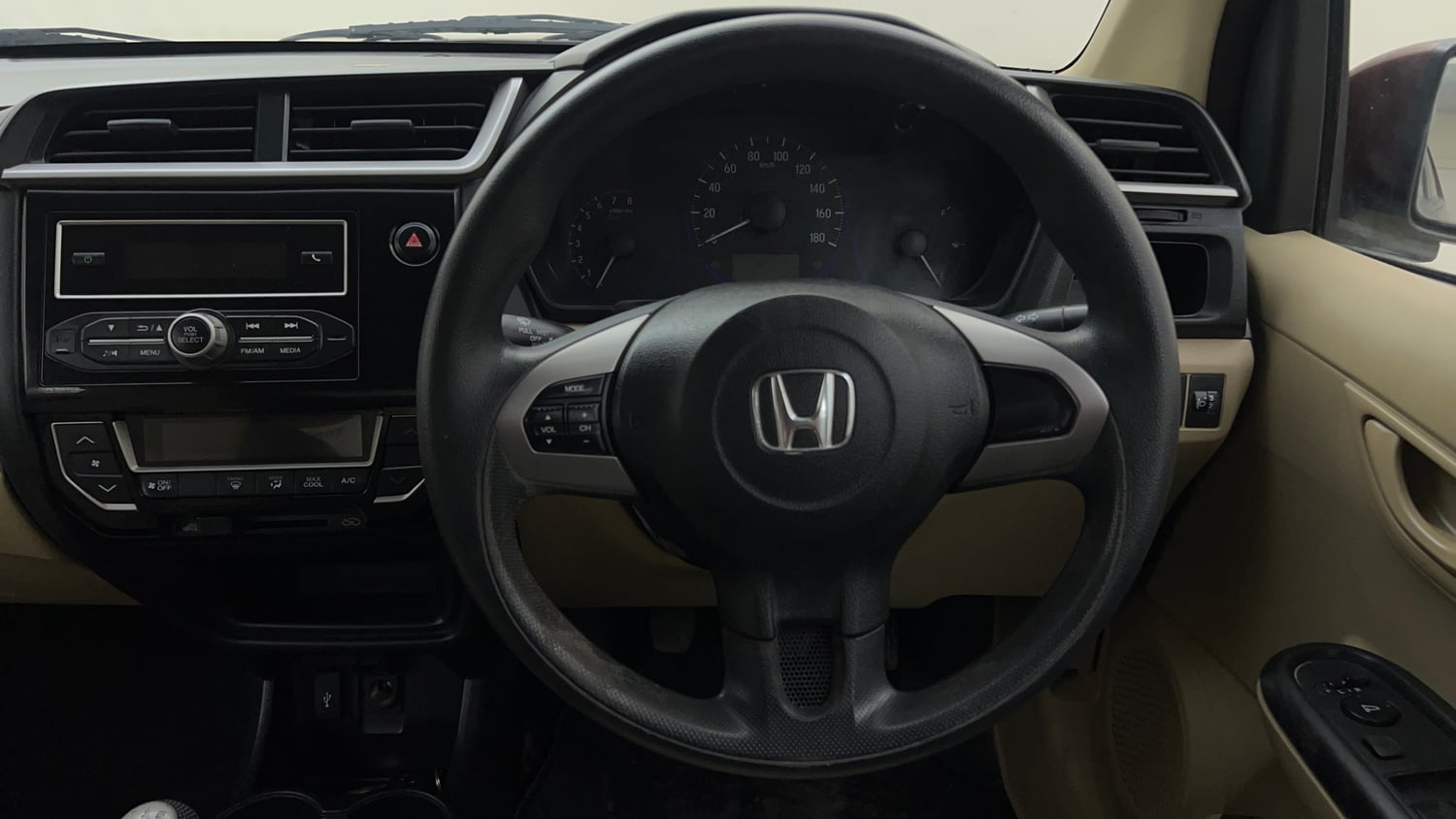 Used 2016 Honda Amaze 1.2 S i-VTEC Petrol Manual top_features Steering mounted controls