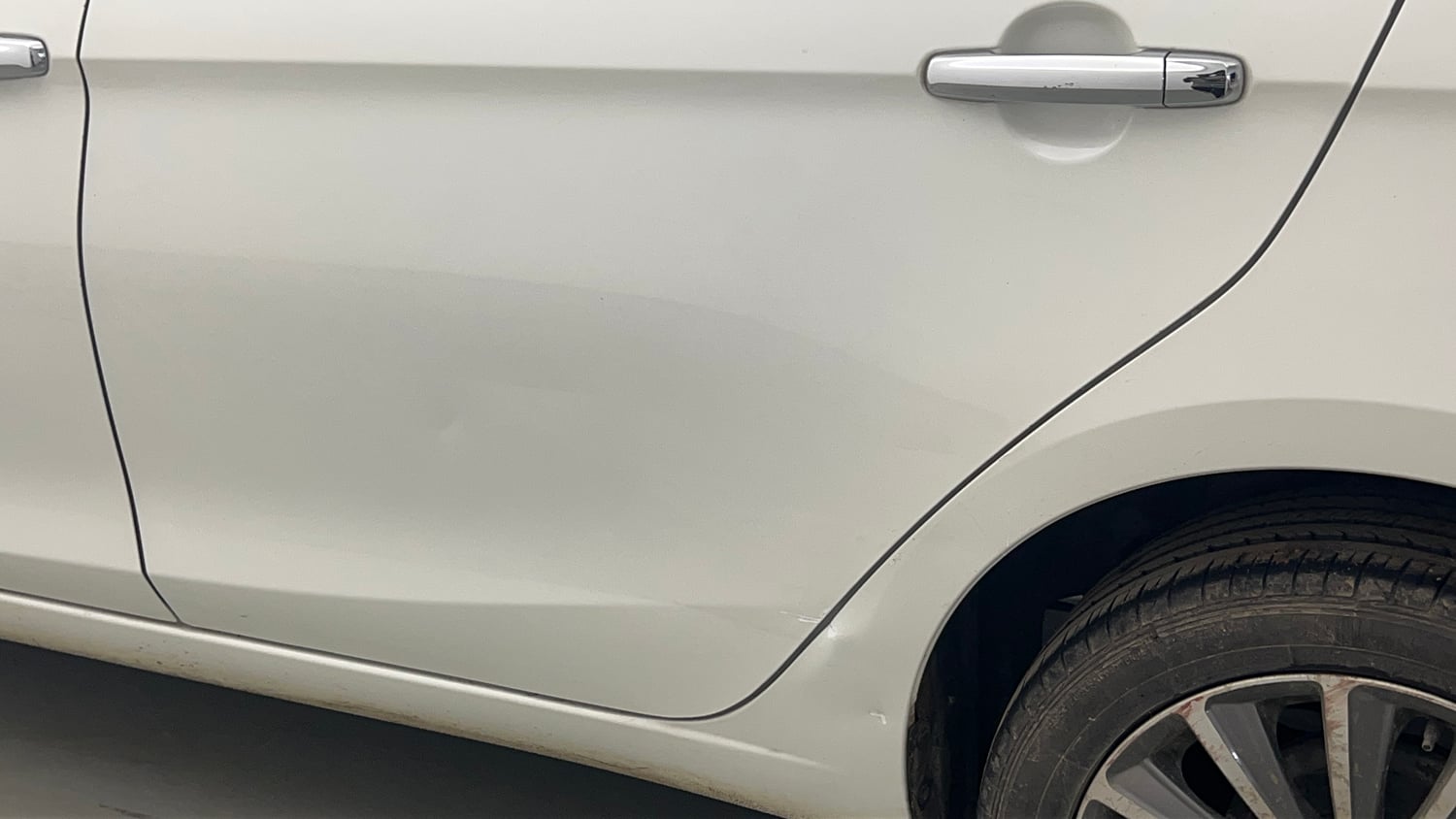 Used 2022 Maruti Suzuki Ciaz Alpha 1.5 Petrol Manual dents MINOR SCRATCH