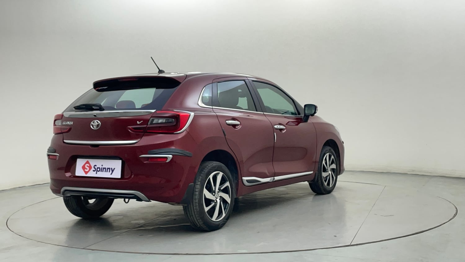 Used 2025 Toyota Glanza V AMT Petrol Automatic exterior RIGHT REAR CORNER VIEW
