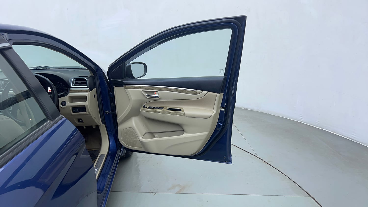 Used 2021 Maruti Suzuki Ciaz Zeta 1.5 AT Petrol Automatic interior RIGHT FRONT DOOR OPEN VIEW