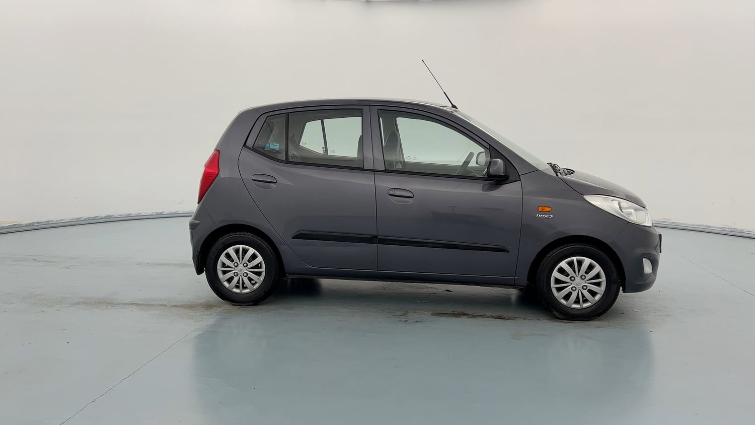 Used 2014 Hyundai i10 Sportz 1.1 iRDE2 Petrol Manual exterior RIGHT SIDE VIEW