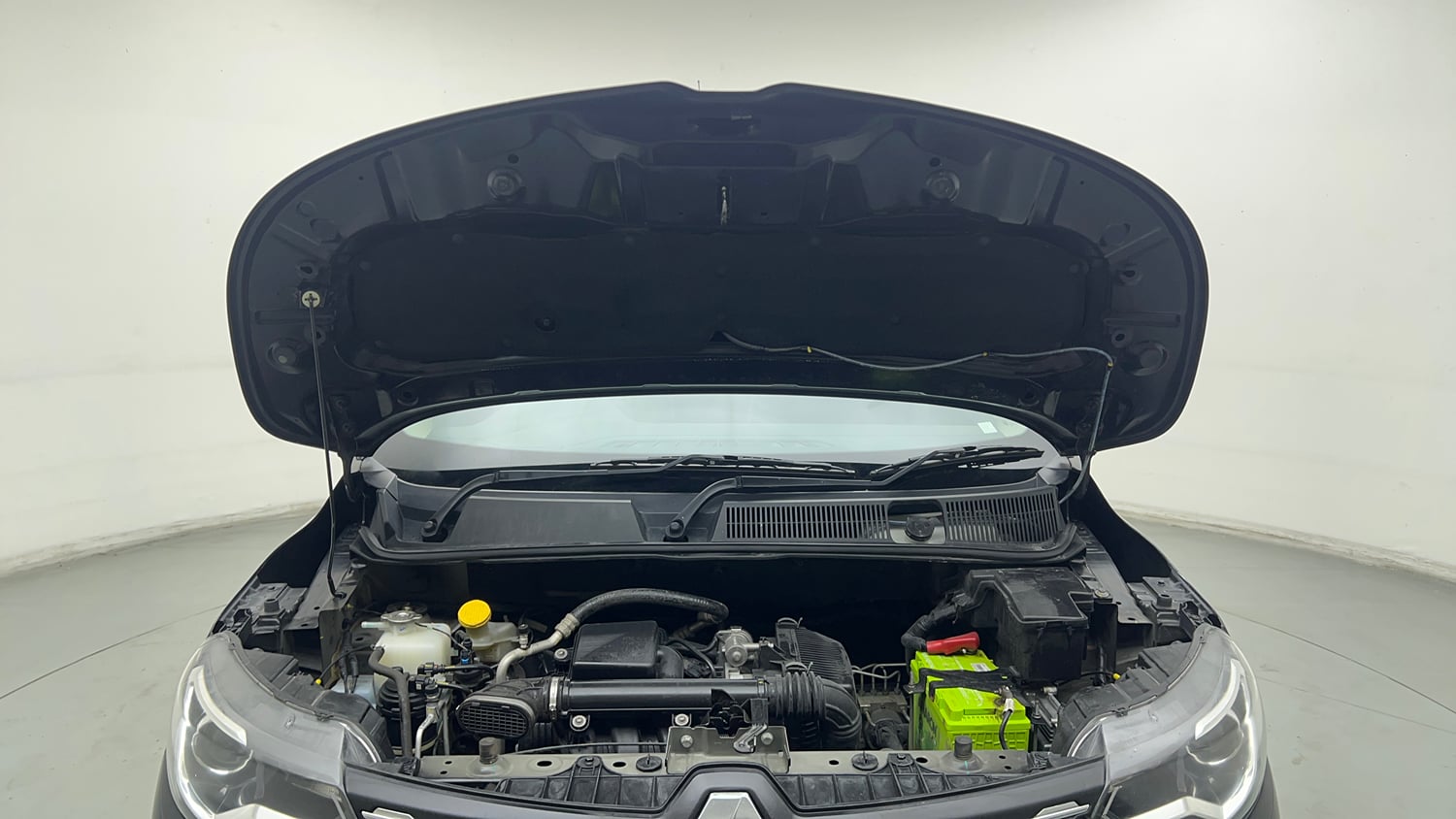 Used 2024 Renault Triber RXZ EASY-R AMT Petrol Automatic engine ENGINE & BONNET OPEN FRONT VIEW