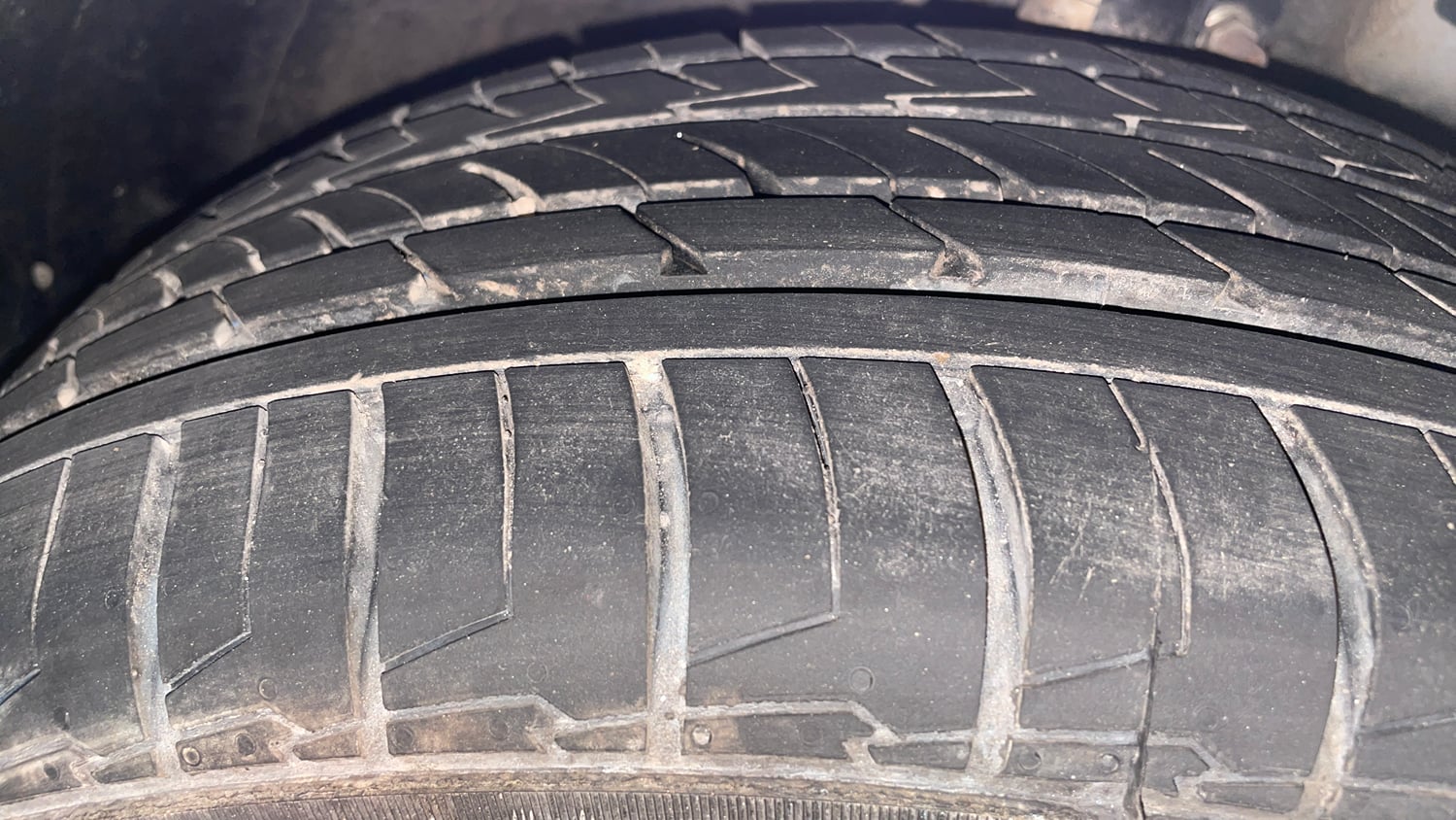 Used 2022 Maruti Suzuki Baleno Zeta MT Petrol Manual tyres RIGHT FRONT TYRE TREAD VIEW