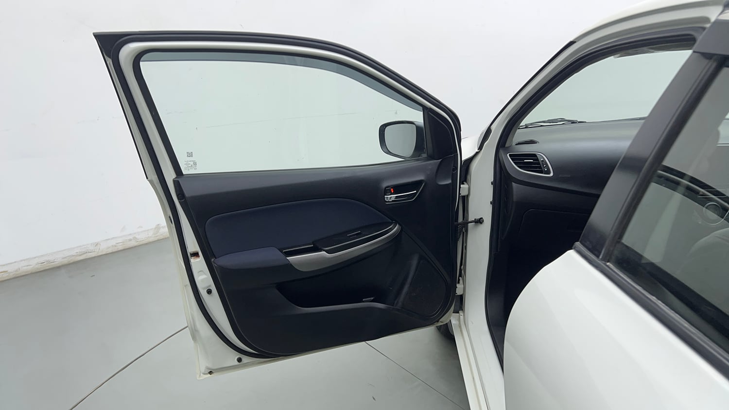 Used 2021 Maruti Suzuki Baleno Delta Petrol Manual interior LEFT FRONT DOOR OPEN VIEW