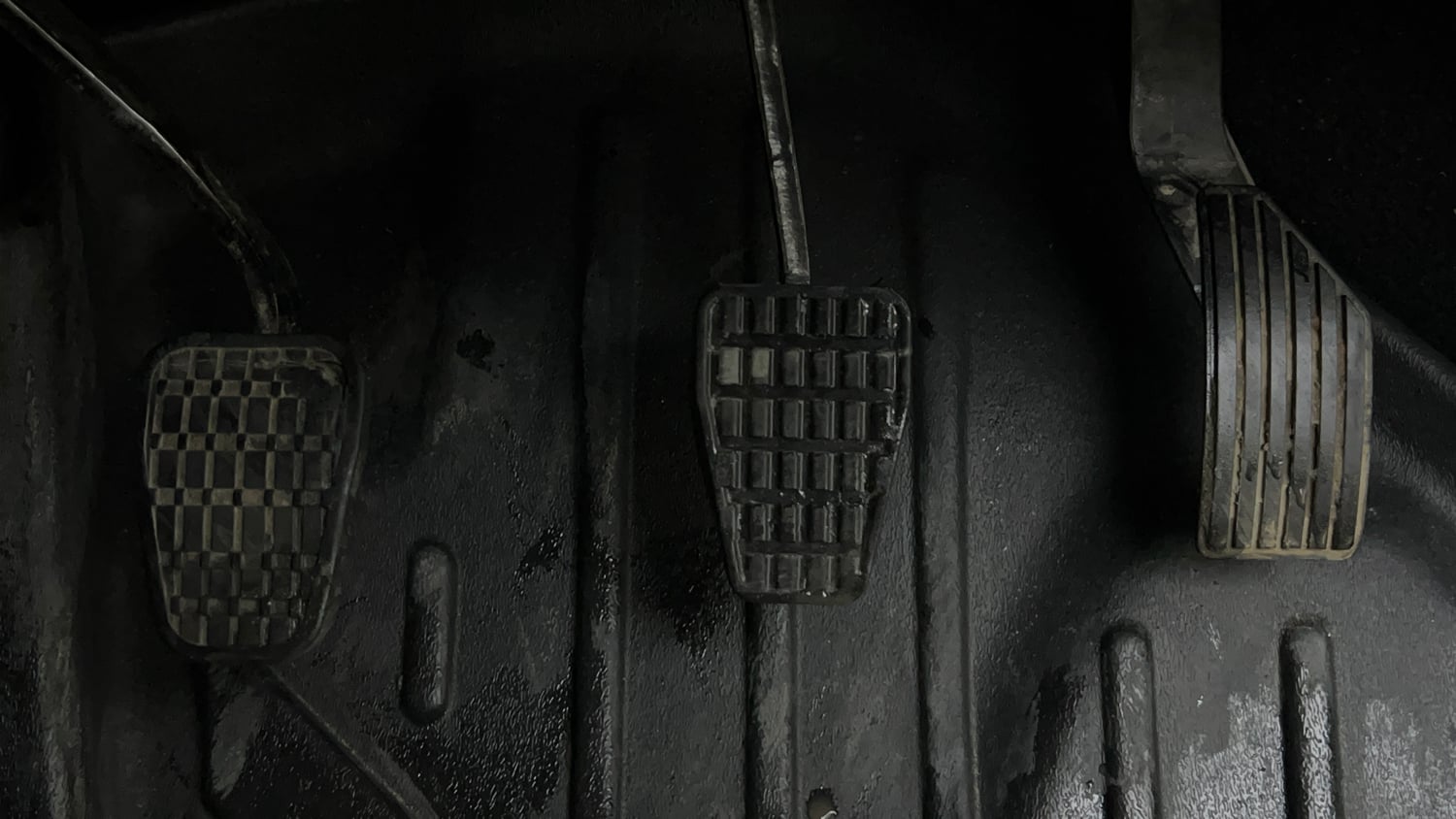 Used 2022 Tata Punch Adventure MT Petrol Manual interior PEDALS VIEW