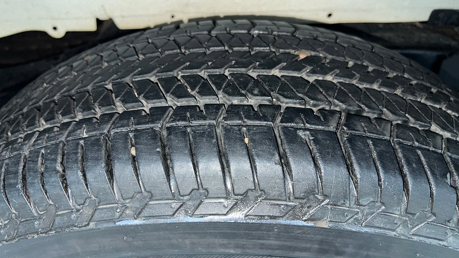 Used 2022 Mahindra Scorpio S5 Diesel Manual tyres RIGHT REAR TYRE TREAD VIEW