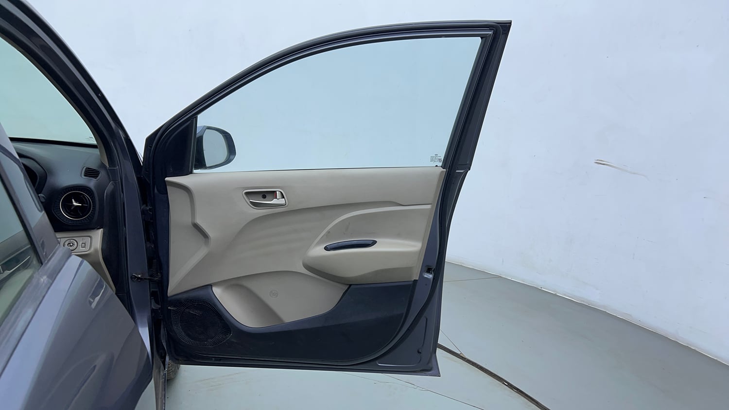 Used 2019 Hyundai Santro Sportz CNG Cng Manual interior RIGHT FRONT DOOR OPEN VIEW