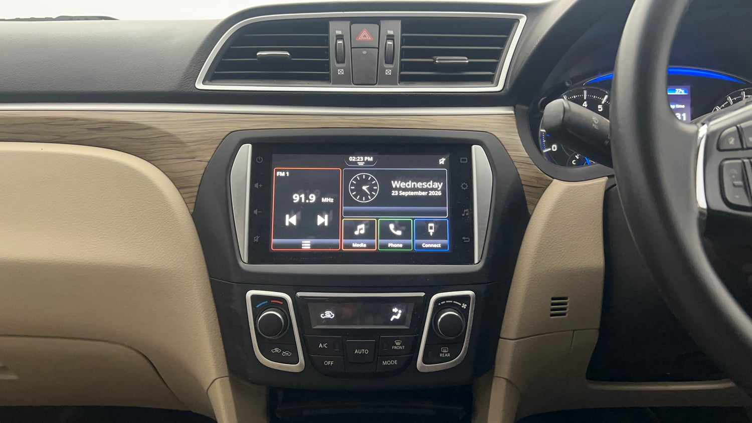 Used 2022 Maruti Suzuki Ciaz Alpha 1.5 Petrol Manual interior MUSIC SYSTEM & AC CONTROL VIEW