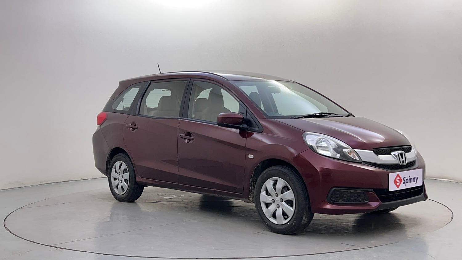 Used 2014 Honda Mobilio S Petrol Petrol Manual exterior RIGHT FRONT CORNER VIEW