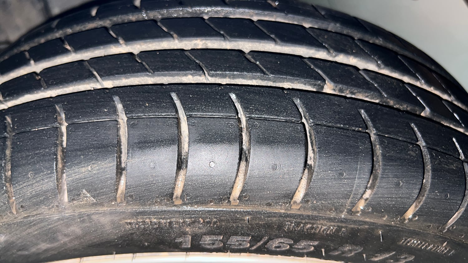 Used 2015 Maruti Suzuki Alto K10 VXi AMT Petrol Automatic tyres LEFT REAR TYRE TREAD VIEW