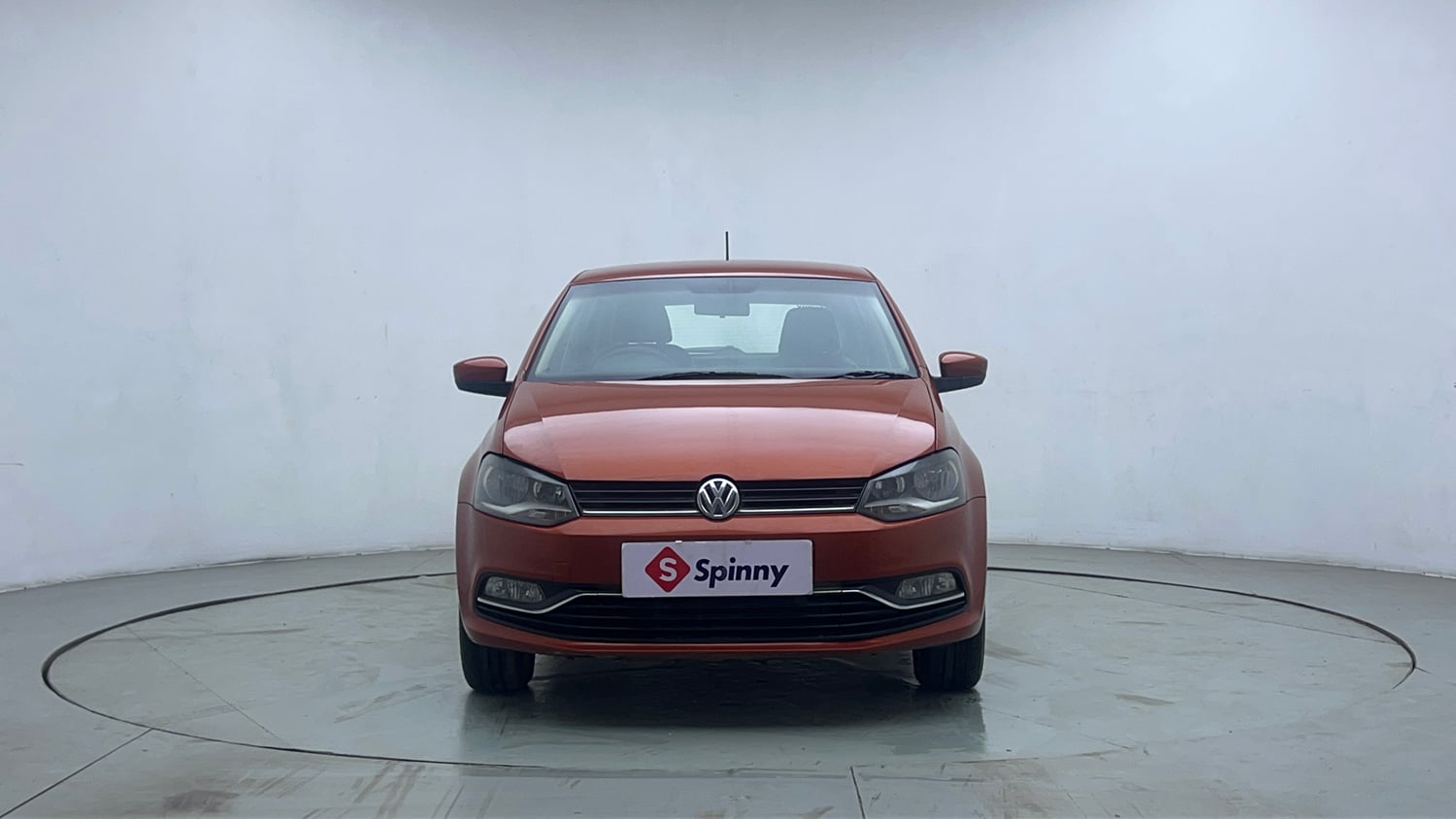Used 2015 Volkswagen Polo Highline1.2L (P) Petrol Manual exterior FRONT VIEW