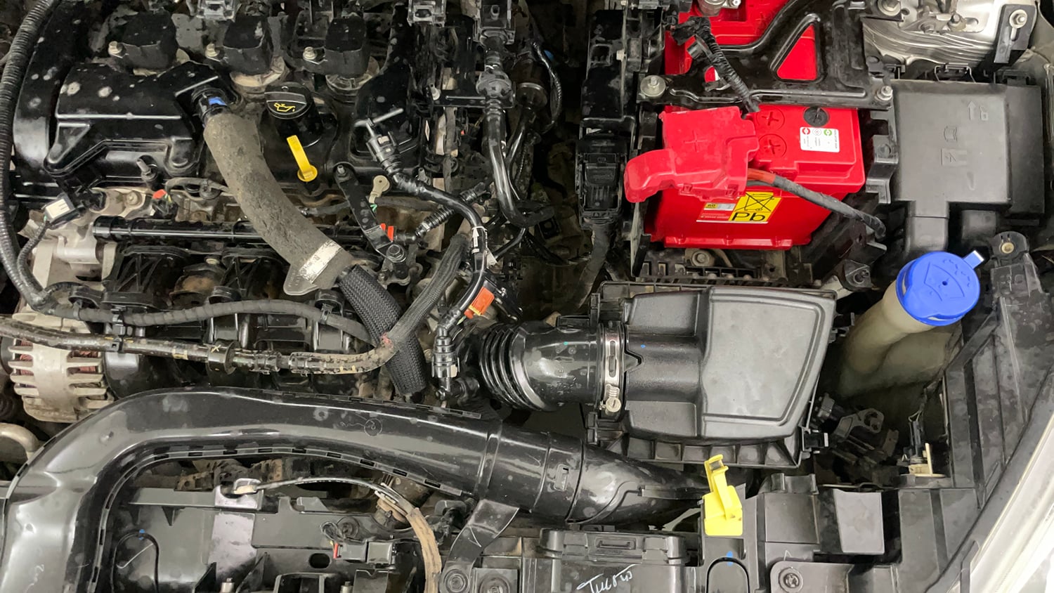 Used 2019 Ford Figo Aspire Titanium 1.2 Ti-VCT Petrol Manual engine ENGINE LEFT SIDE VIEW