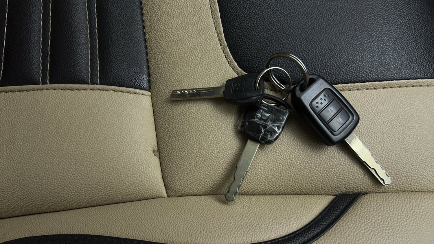 Used 2017 Honda Jazz SV Petrol Petrol Manual extra CAR KEY VIEW