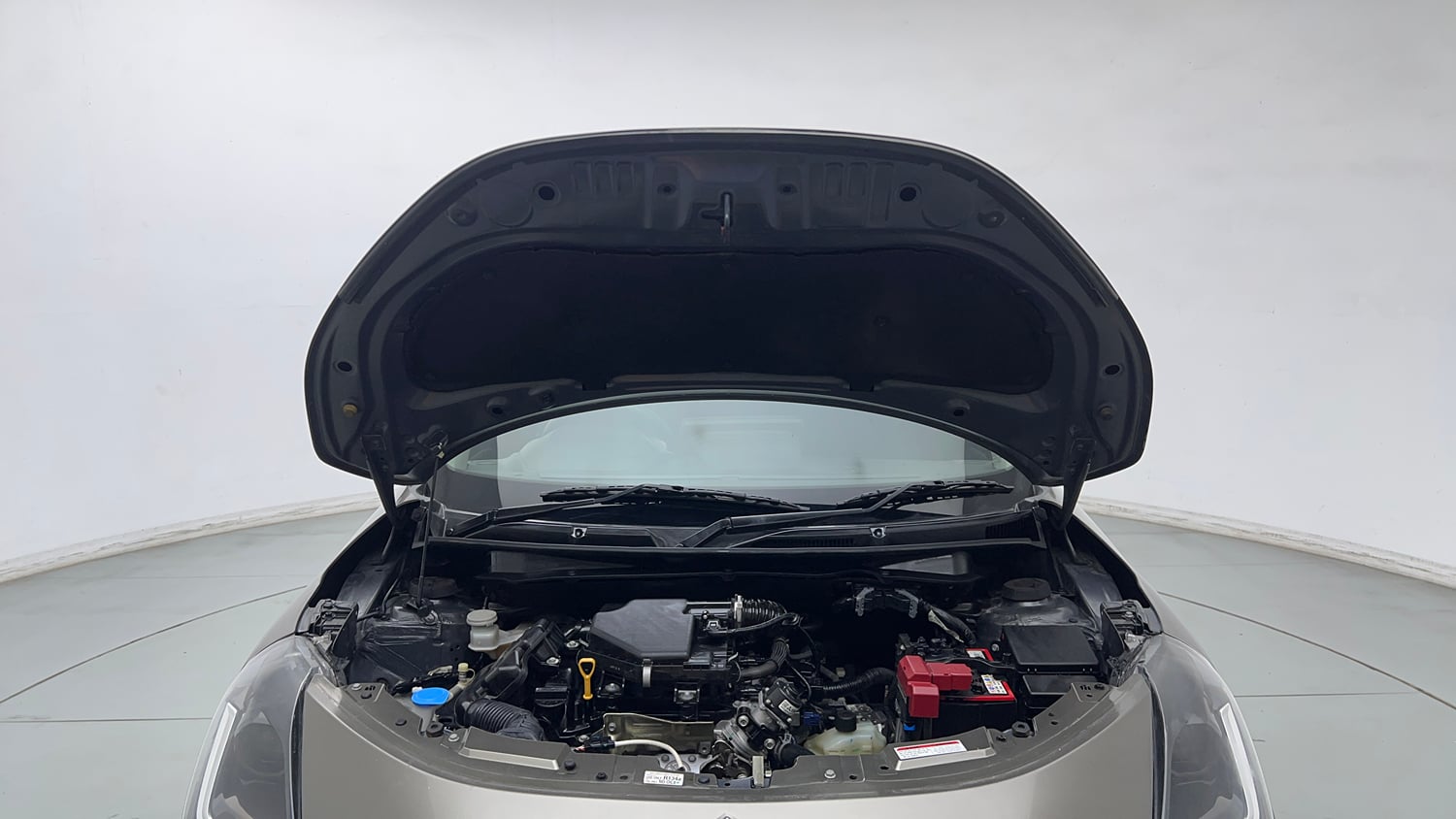 Used 2024 Maruti Suzuki Swift VXi (O) AMT Petrol Automatic engine ENGINE & BONNET OPEN FRONT VIEW