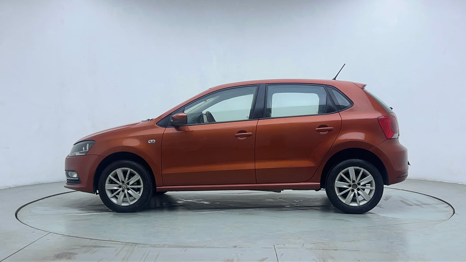 Used 2015 Volkswagen Polo Highline1.2L (P) Petrol Manual exterior LEFT SIDE VIEW