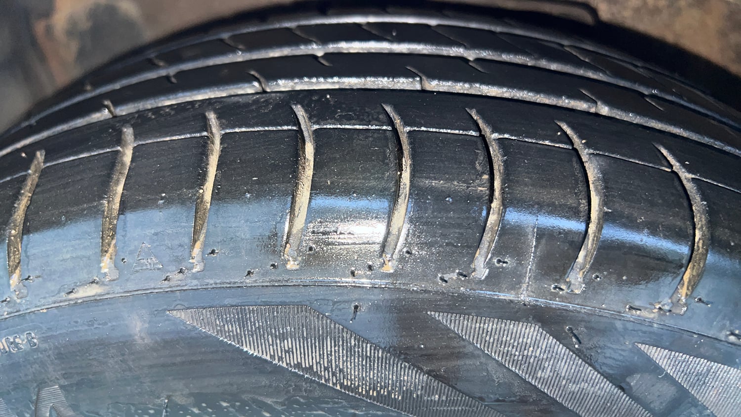 Used 2014 Maruti Suzuki Celerio VXi Petrol Manual tyres LEFT FRONT TYRE TREAD VIEW