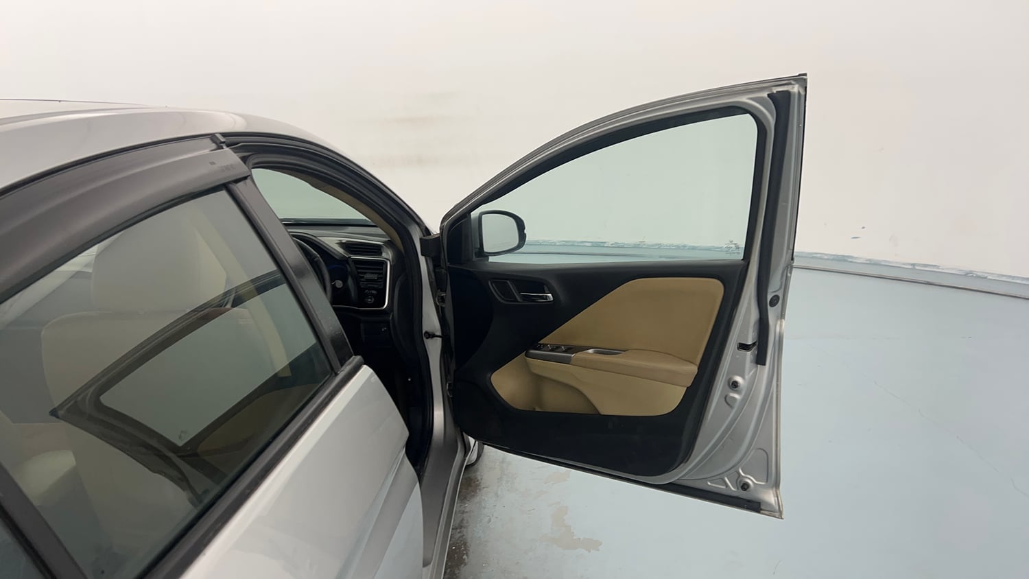 Used 2014 Honda City VX Petrol Manual interior RIGHT FRONT DOOR OPEN VIEW