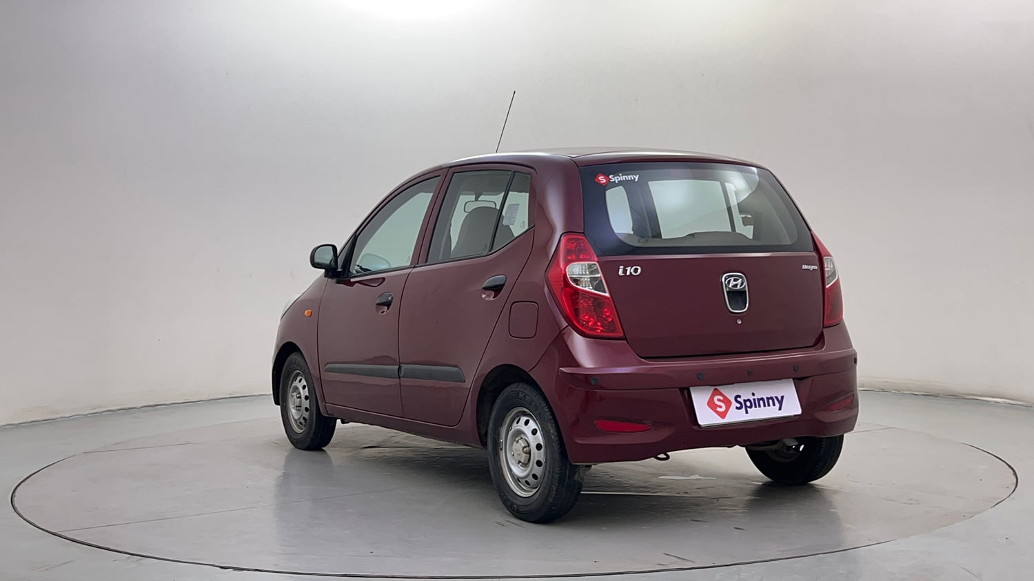 Used 2015 Hyundai i10 Magna 1.1 iRDE2 Petrol Manual exterior LEFT REAR CORNER VIEW