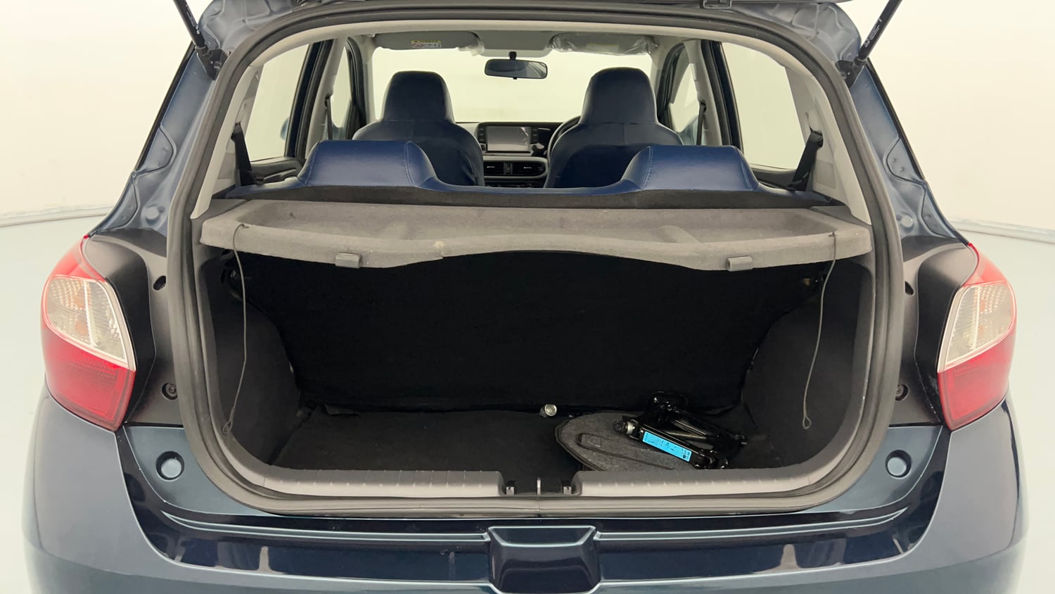 Used 2021 Hyundai Grand i10 Nios Sportz AMT 1.2 Kappa VTVT Petrol Automatic interior DICKY INSIDE VIEW