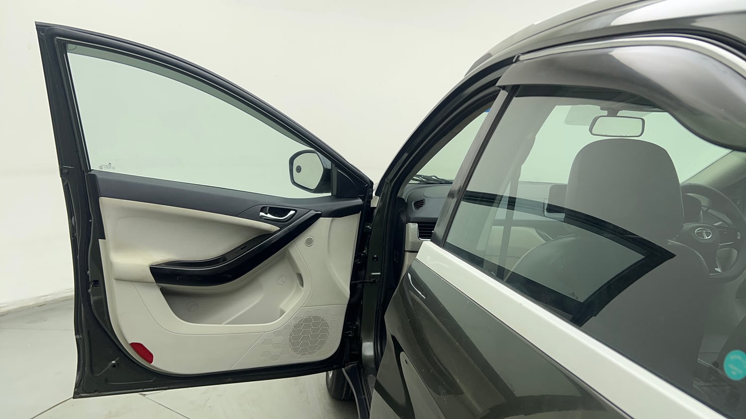 Used 2020 Tata Nexon XZ Petrol Manual interior LEFT FRONT DOOR OPEN VIEW