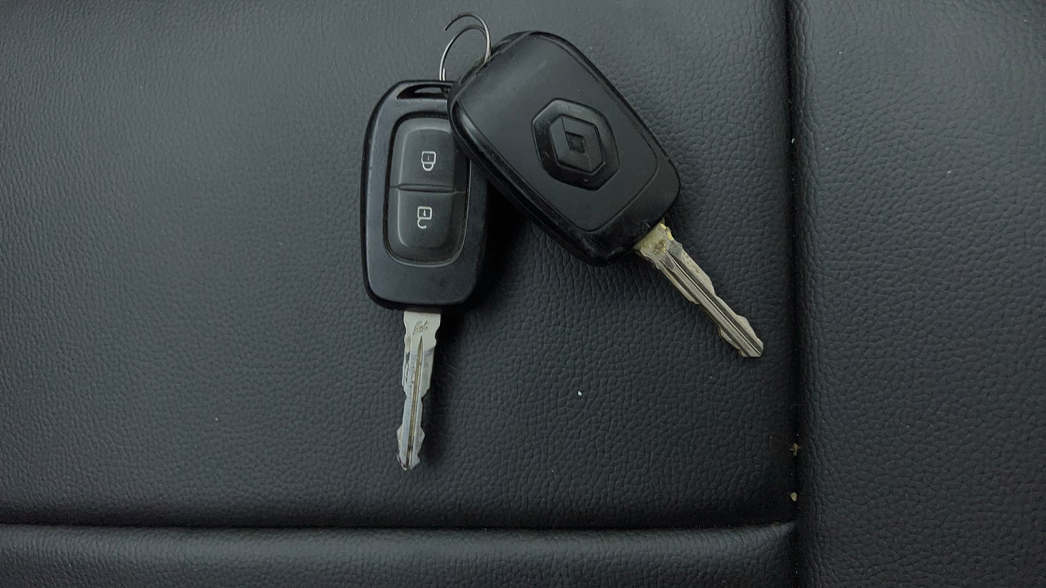 Used 2021 Nissan Magnite XL Petrol Manual extra CAR KEY VIEW
