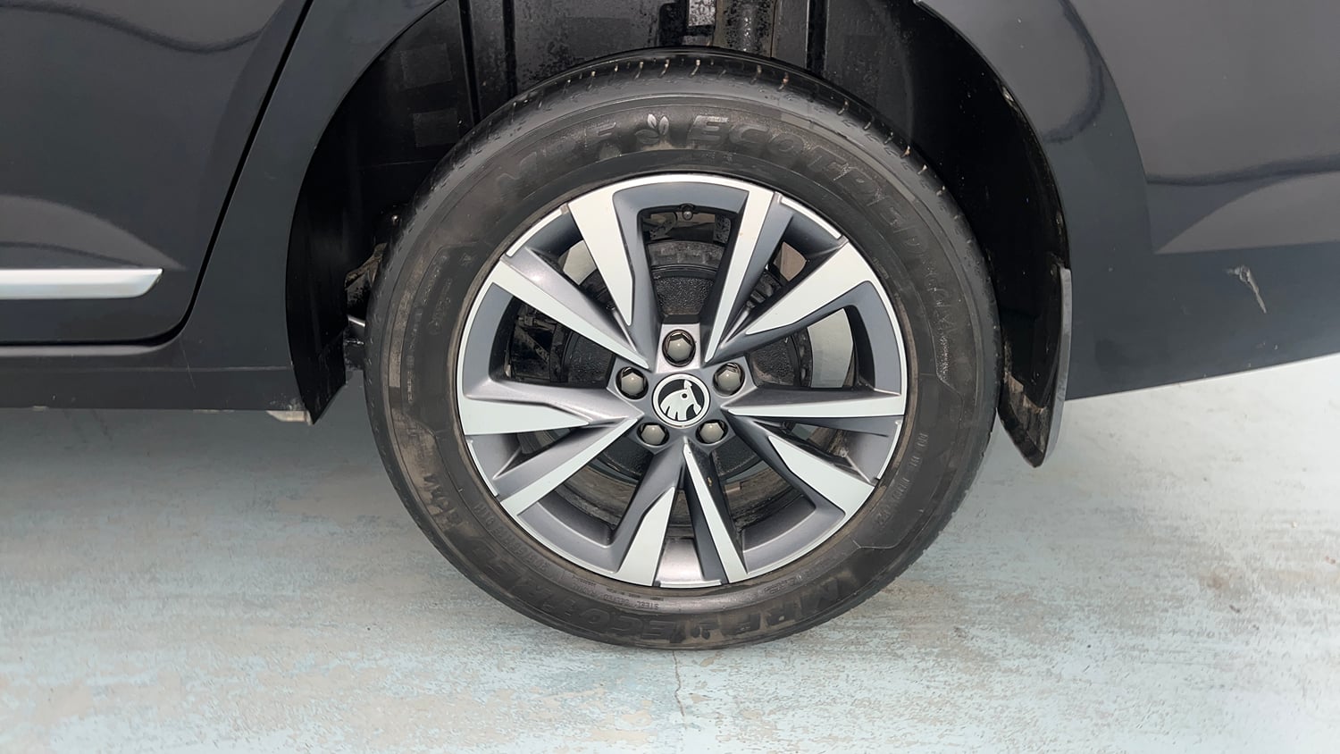 Used 2024 Skoda Slavia Style 1.0L TSI MT Petrol Manual tyres LEFT REAR TYRE RIM VIEW