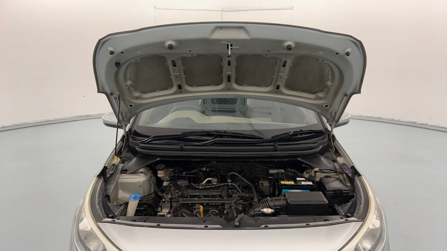 Used 2019 Hyundai Elite i20 Sportz Plus 1.2 Petrol Manual engine ENGINE & BONNET OPEN FRONT VIEW