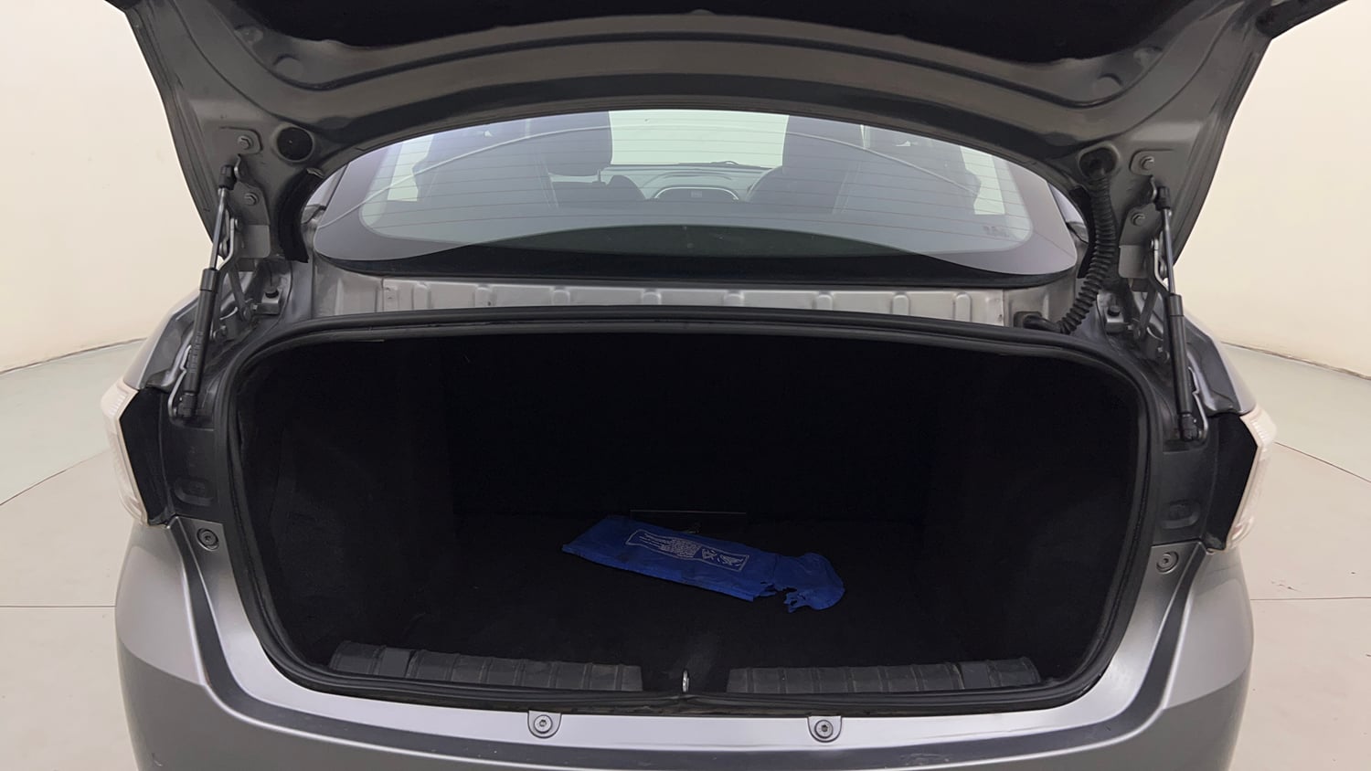 Used 2019 Tata Tigor Revotron XZ+ Petrol Manual interior DICKY INSIDE VIEW
