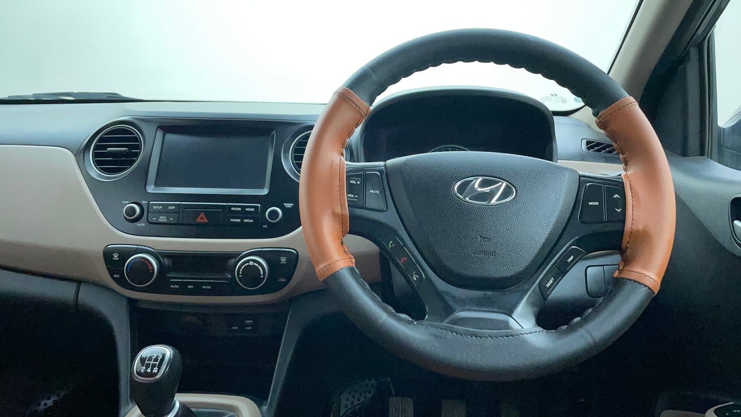 Used 2019 Hyundai Grand i10 Asta 1.2 Kappa VTVT Petrol Manual interior STEERING VIEW