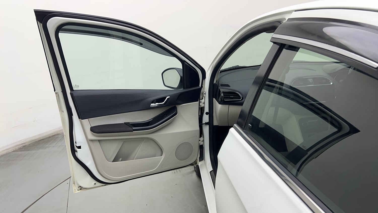 Used 2024 Tata Tigor XZ Plus CNG Cng Manual interior LEFT FRONT DOOR OPEN VIEW