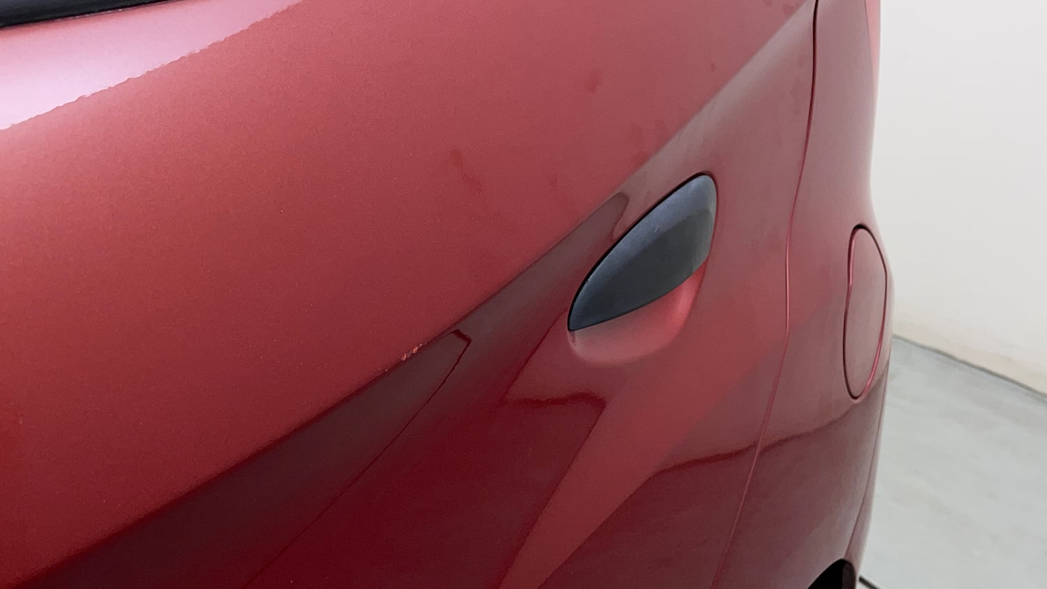 Used 2014 Hyundai Eon Era + Petrol Manual dents MINOR DENT