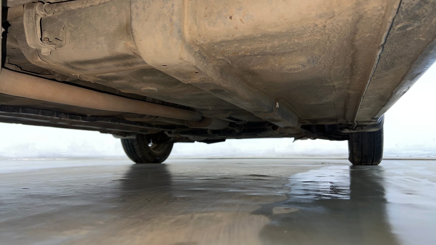 Used 2015 Hyundai Xcent S 1.2 (O) Petrol Manual extra REAR RIGHT UNDERBODY VIEW