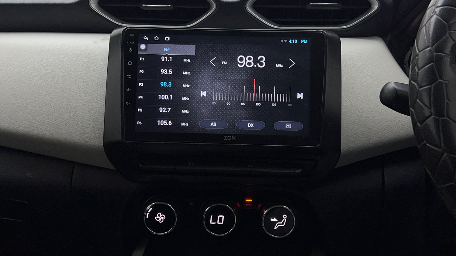 Used 2021 Nissan Magnite XL Petrol Manual top_features Integrated (in-dash) music system