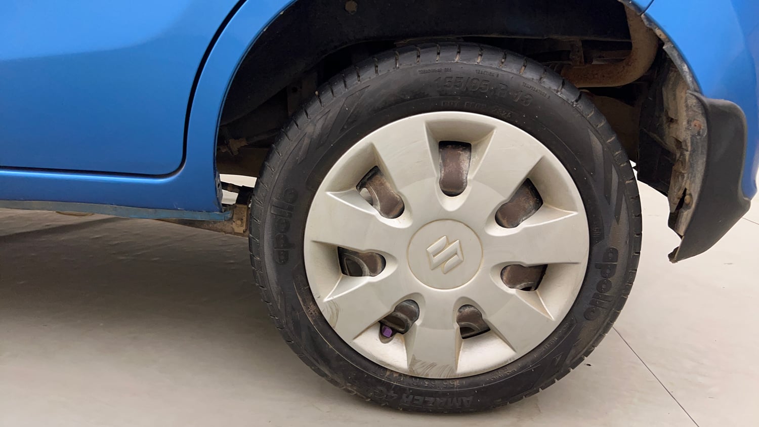 Used 2015 Maruti Suzuki Alto K10 VXi AMT Petrol Automatic tyres LEFT REAR TYRE RIM VIEW