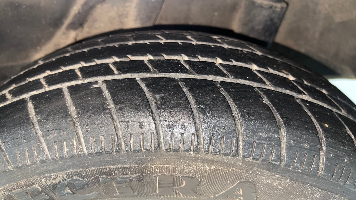Used 2017 Honda Amaze 1.2 S i-VTEC Petrol Manual tyres LEFT REAR TYRE TREAD VIEW