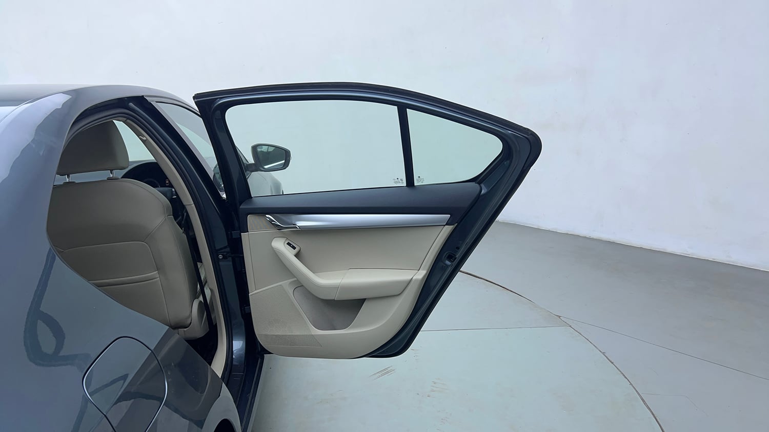 Used 2018 Skoda Octavia 1.8 TSI Style AT Petrol Automatic interior RIGHT REAR DOOR OPEN VIEW