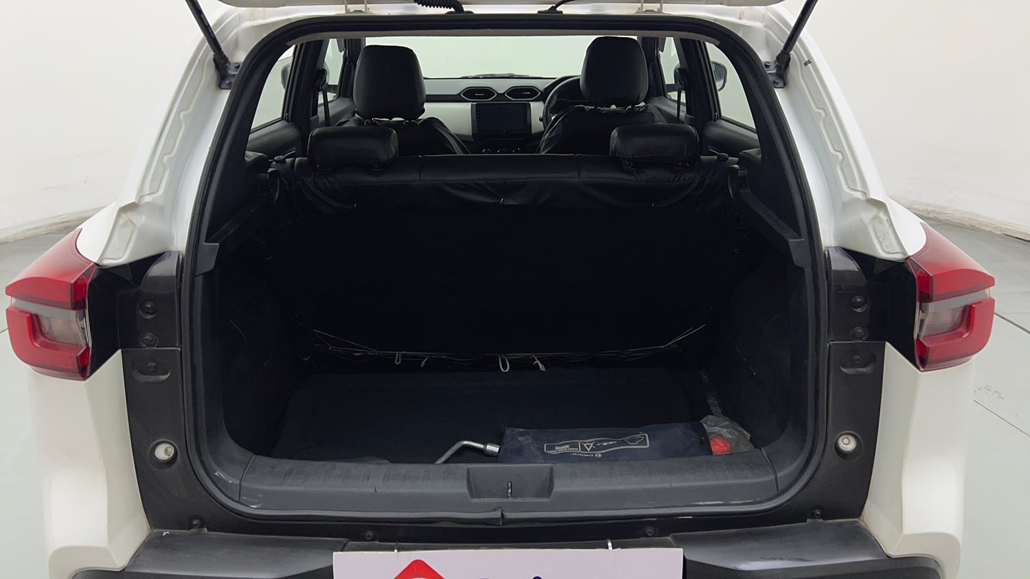 Used 2021 Nissan Magnite XL Petrol Manual interior DICKY INSIDE VIEW