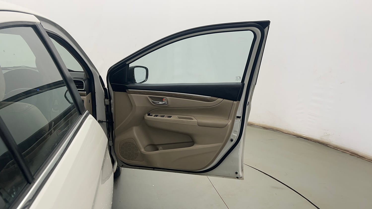 Used 2022 Maruti Suzuki Ciaz Alpha 1.5 Petrol Manual interior RIGHT FRONT DOOR OPEN VIEW