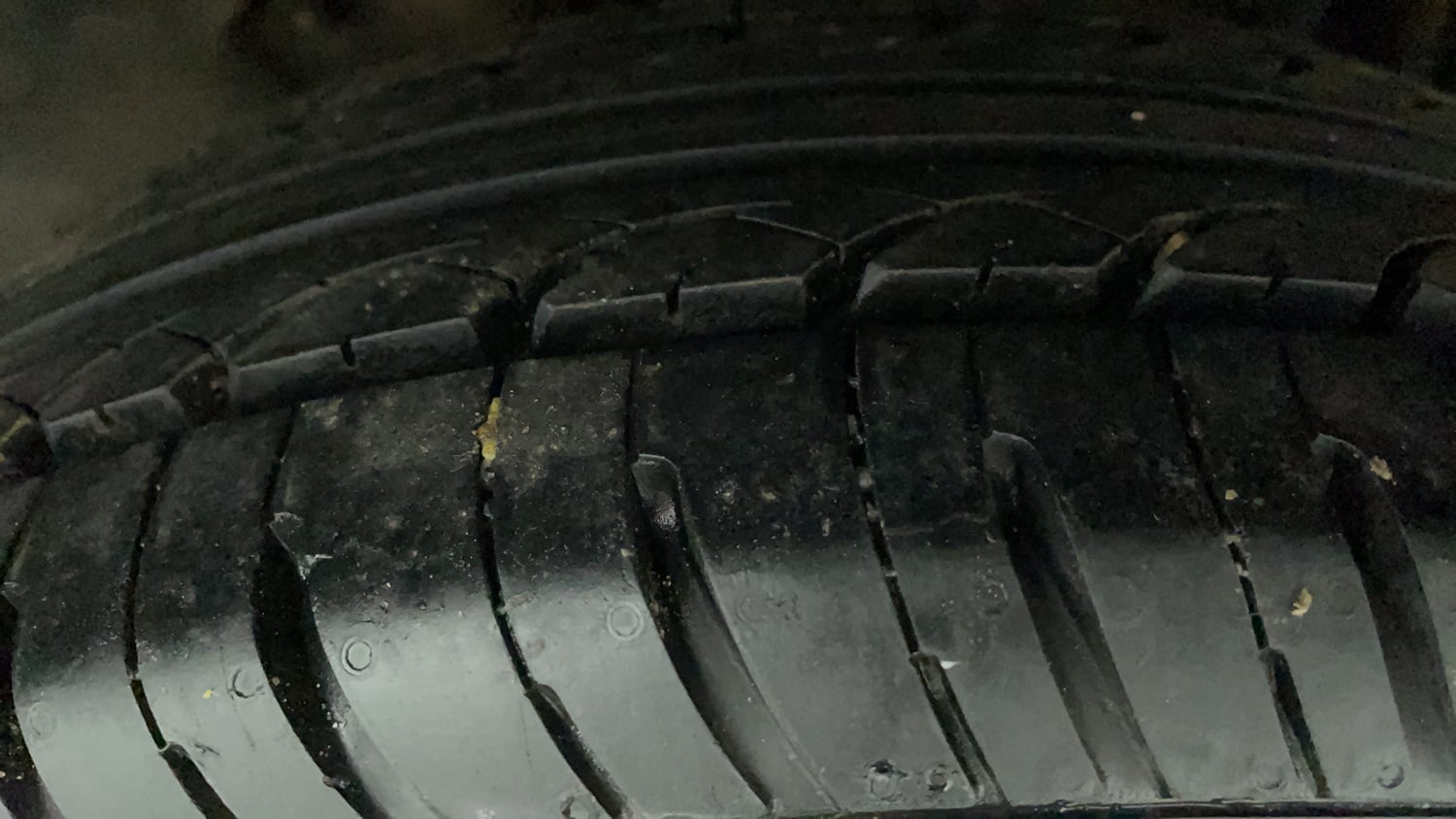 Used 2018 Tata Tiago Revotron XZ Petrol Manual tyres LEFT REAR TYRE TREAD VIEW