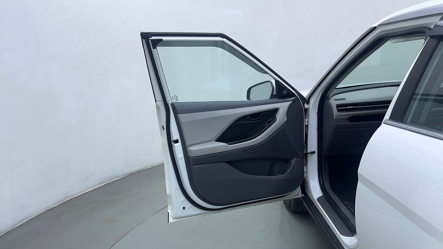 Used 2024 Hyundai Creta 1.5 MPi Petrol MT E Petrol Manual interior LEFT FRONT DOOR OPEN VIEW