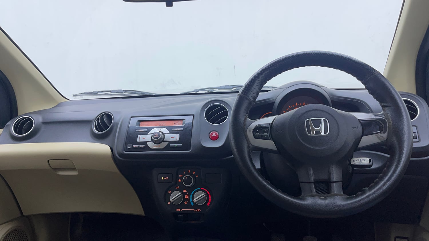Used 2014 Honda Amaze 1.2 S i-VTEC Petrol Manual interior DASHBOARD VIEW
