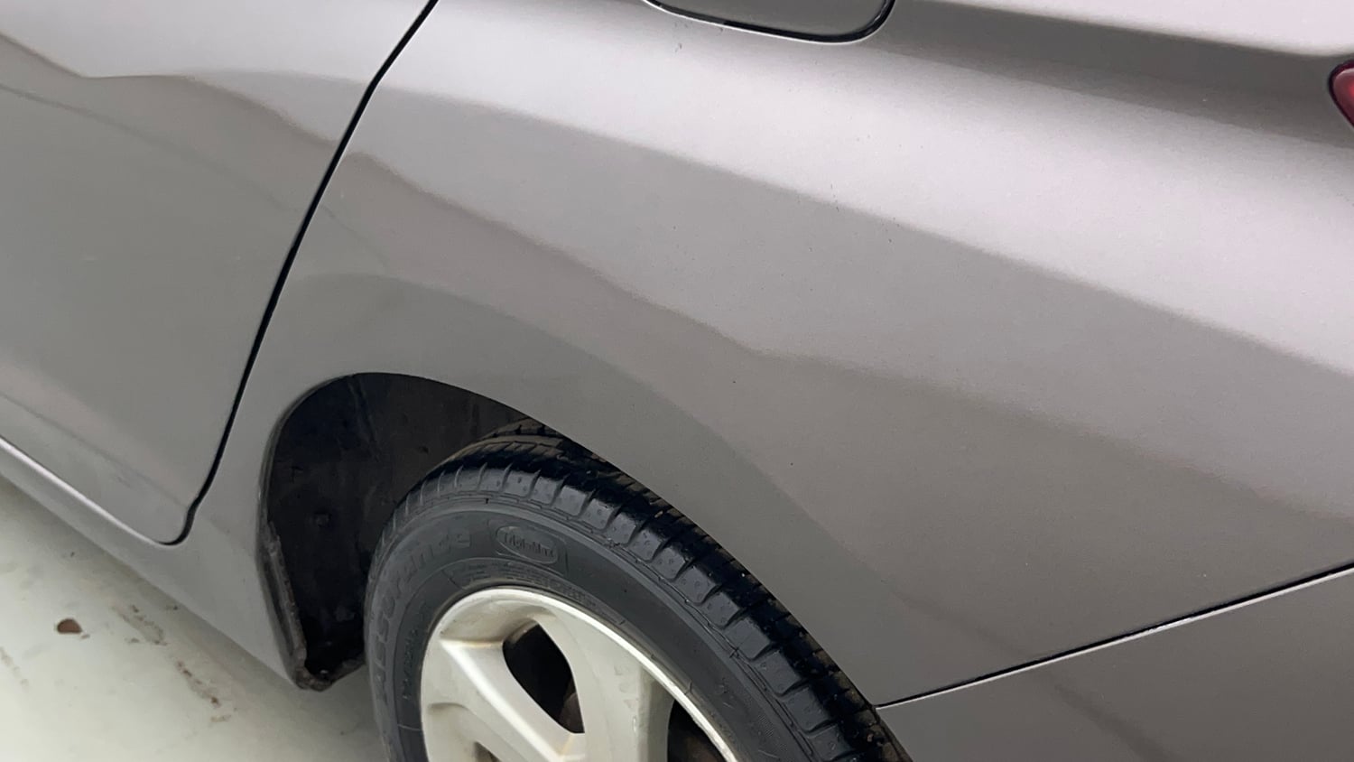 Used 2016 Honda City V Petrol Manual dents MINOR DENT