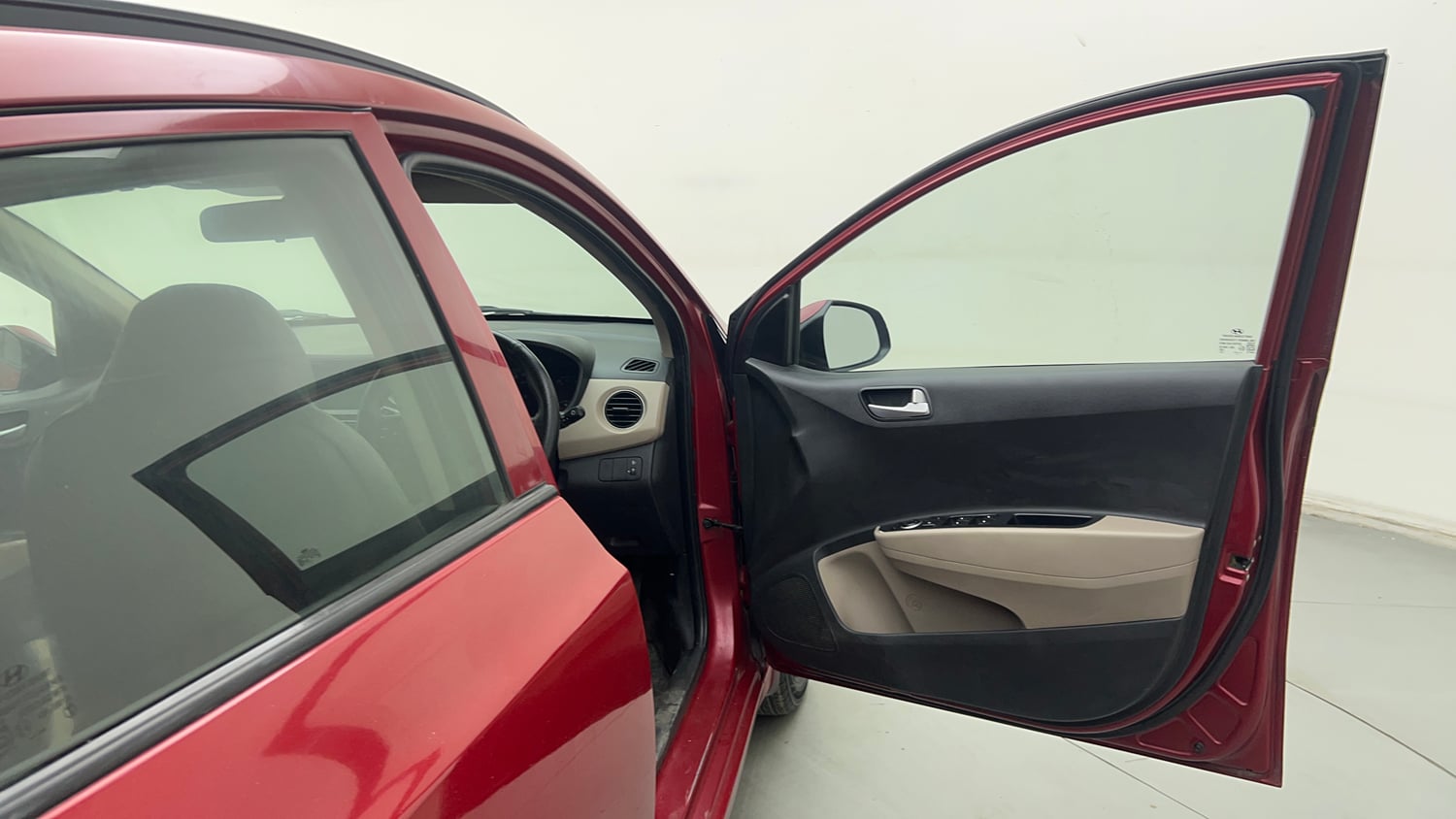 Used 2017 Hyundai Grand i10 Sportz (O) AT 1.2 Kappa VTVT Petrol Automatic interior RIGHT FRONT DOOR OPEN VIEW